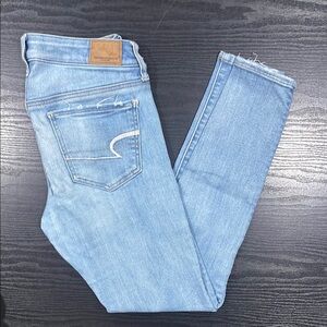 AE Light Wash Skinny Jeans